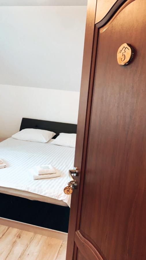 Pensiunea Simi Moisei Bagian luar foto